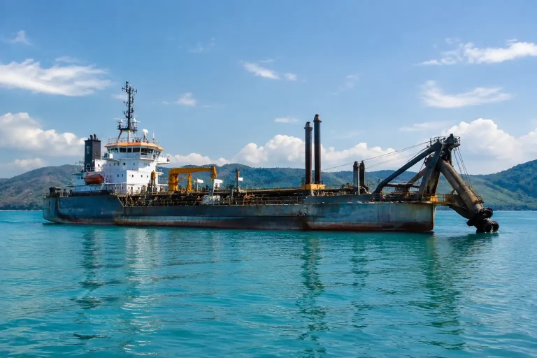 Fethiye Körfezi’nin Ekolojik Dengesini Kurtaracak Dip Çamuru Temizliği Başlıyor